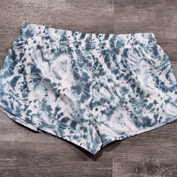 Running short - Picture 3 of 3